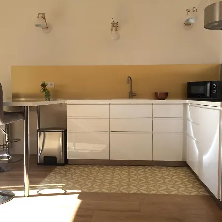 La Maison Du Rouge Gorge Нант