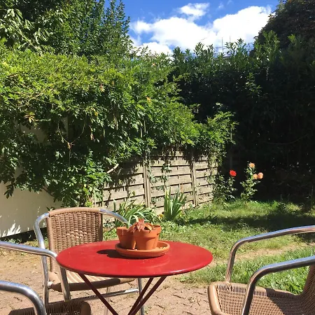 Апартаменты La Maison Du Rouge Gorge Нант